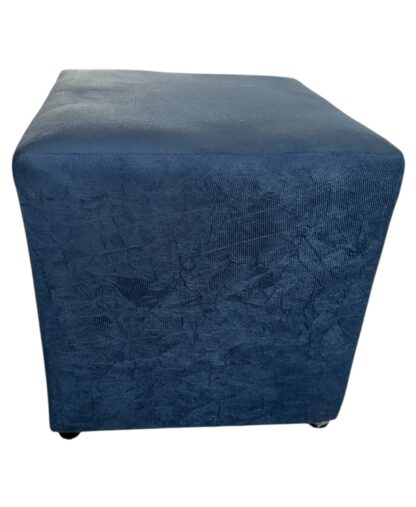 Puff  Quadrado Suede Altura 44x Largura 41  Cor Azul  imagem ilustrativa - Imagem 2