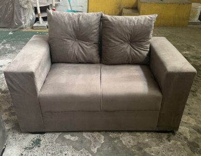 Sofa Pop Bela 2 / Lugares  Cor Cinza Claro – almofadas soltas Pés em Madeira